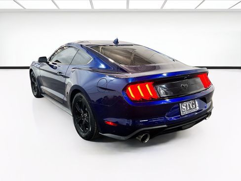 Used 2020 Ford Mustang Coupe RWD image 6