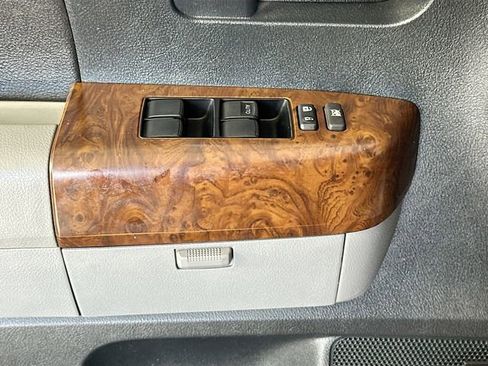 Used 2012 Toyota Tundra Limited image 18