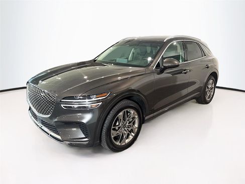 Used 2025 Genesis GV70 2.5T image 1