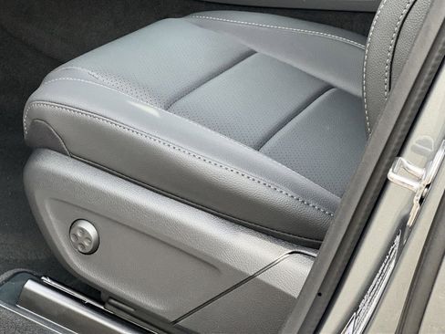 New 2026 Mercedes-Benz GLS 450 4MATIC image 12