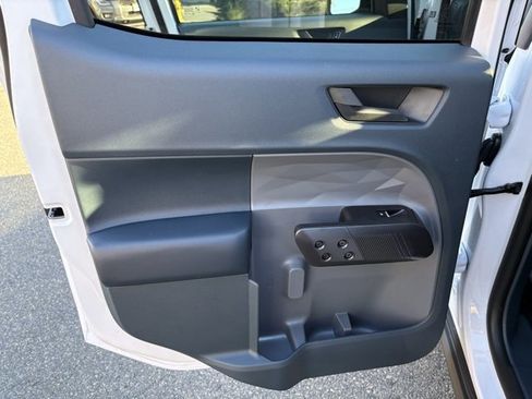 New 2025 Ford Maverick XLT w/ XLT Luxury Package image 34