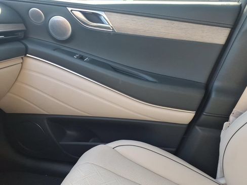Used 2025 Genesis GV80 2.5T Prestige AWD/4WD image 26