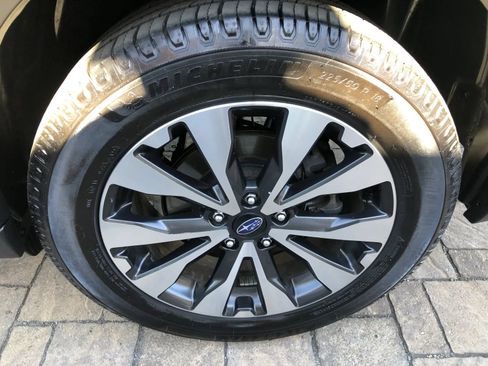 Used 2017 Subaru Outback 2.5i Limited AWD/4WD image 13