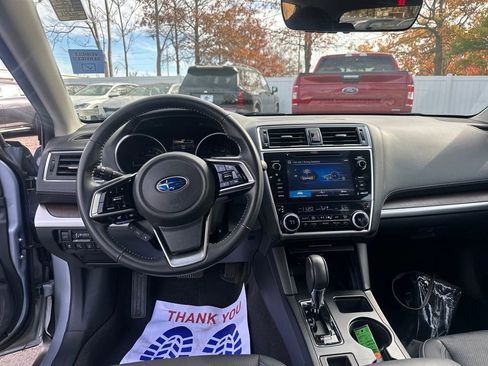 Used 2018 Subaru Outback 3.6R Limited image 18