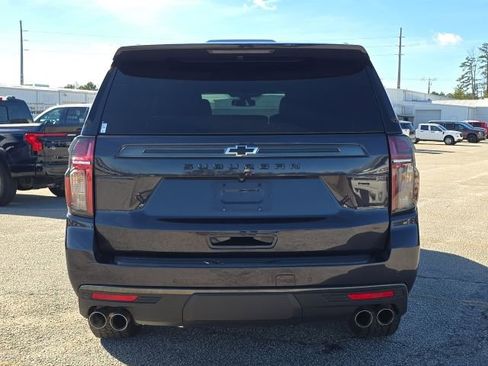 Used 2022 Chevrolet Suburban Z71 w/ Z71 Off-Road Package image 4