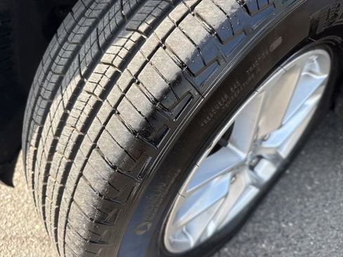 Used 2025 Jeep Grand Cherokee Laredo X image 7