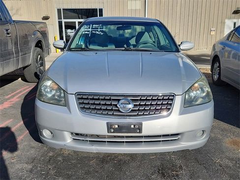 Used 2005 Nissan Altima 2.5 S w/ (S02) Side Airbags Pkg image 2