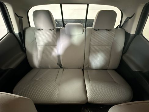 Used 2022 Toyota Tacoma SR5 RWD image 29