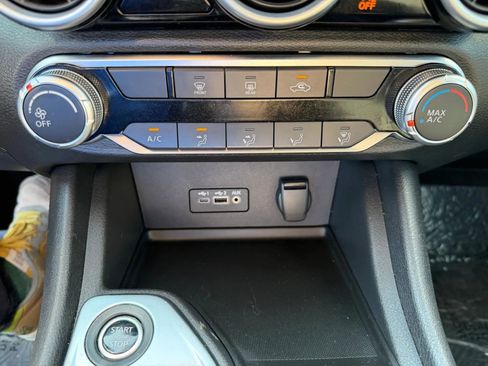 Used 2022 Nissan Sentra SV FWD image 25