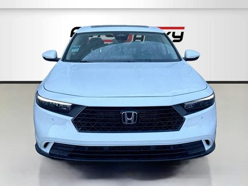 Used 2025 Honda Accord EX-L image 2