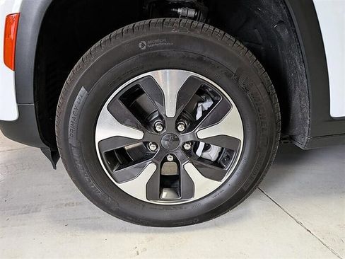 Used 2024 Jeep Grand Cherokee Limited 4xe image 15