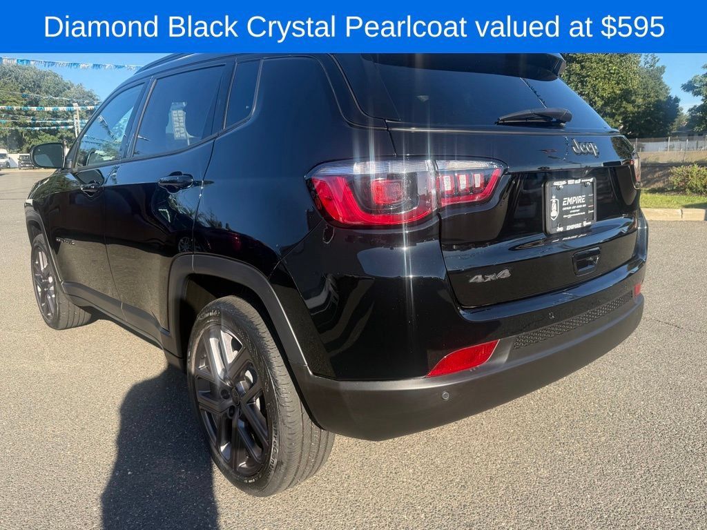 Used 2025 Jeep Compass Limited w/ Sun & Sound Group AWD/4WD image 3