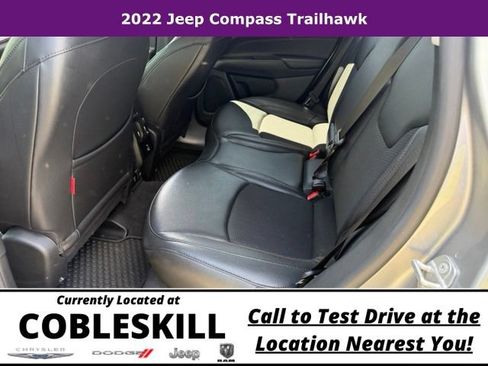 Used 2022 Jeep Compass Trailhawk w/ Trailhawk Convenience Group AWD/4WD image 15