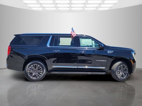 New 2026 GMC Yukon XL Elevation w/ Elevation Premium Package RWD image 3