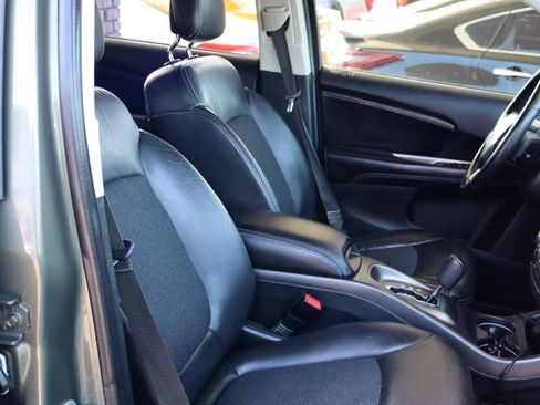 Used 2018 Dodge Journey Crossroad AWD/4WD image 11