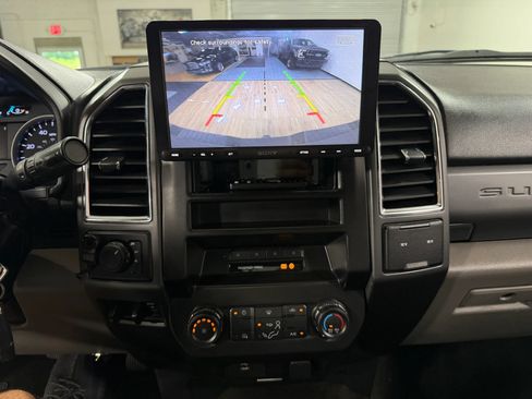 Used 2018 Ford F250 XLT w/ Snow Plow Prep Package AWD/4WD image 22