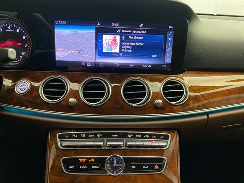 Used 2019 Mercedes-Benz E 450 4MATIC Sedan image 15