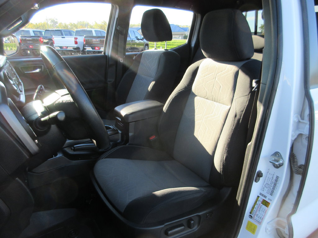 Used 2023 Toyota Tacoma TRD Sport w/ Technology Package AWD/4WD image 16