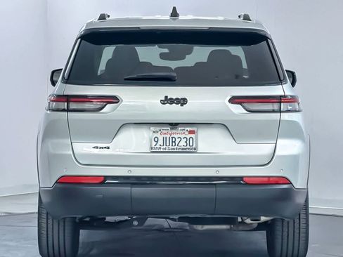 Used 2023 Jeep Grand Cherokee L Laredo AWD/4WD image 7