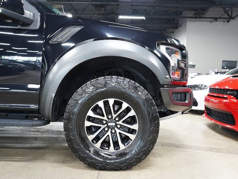 Used 2019 Ford F150 Raptor w/ Equipment Group 802A Luxury AWD/4WD image 39