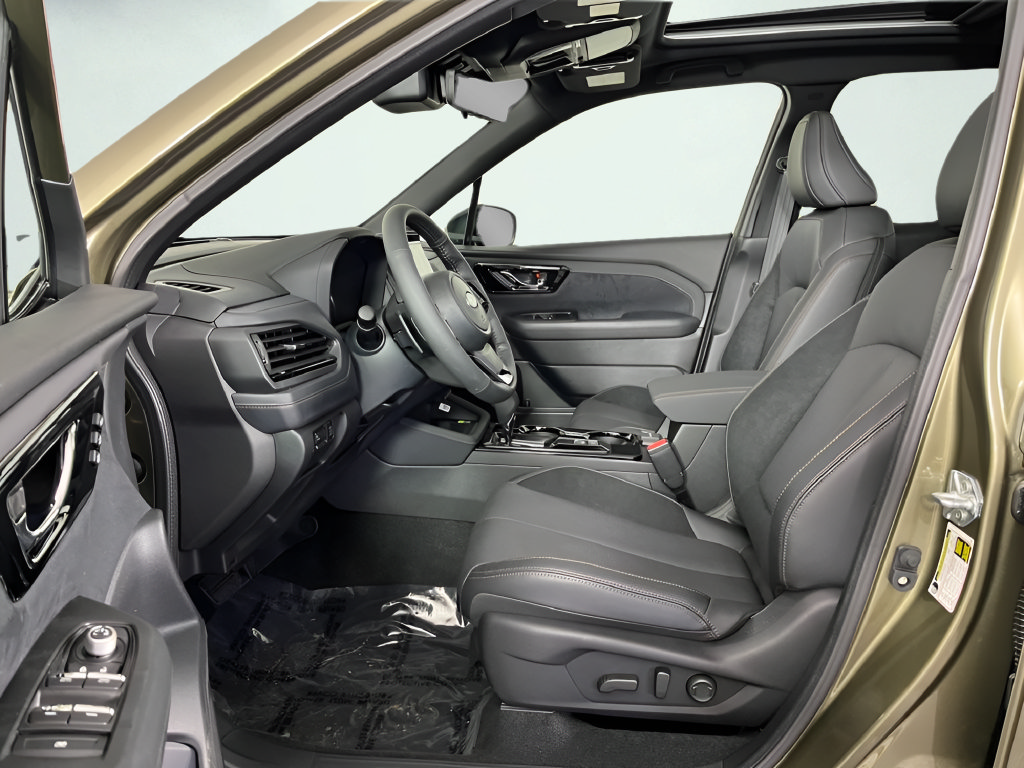 Used 2026 Subaru Forester Touring AWD/4WD image 9
