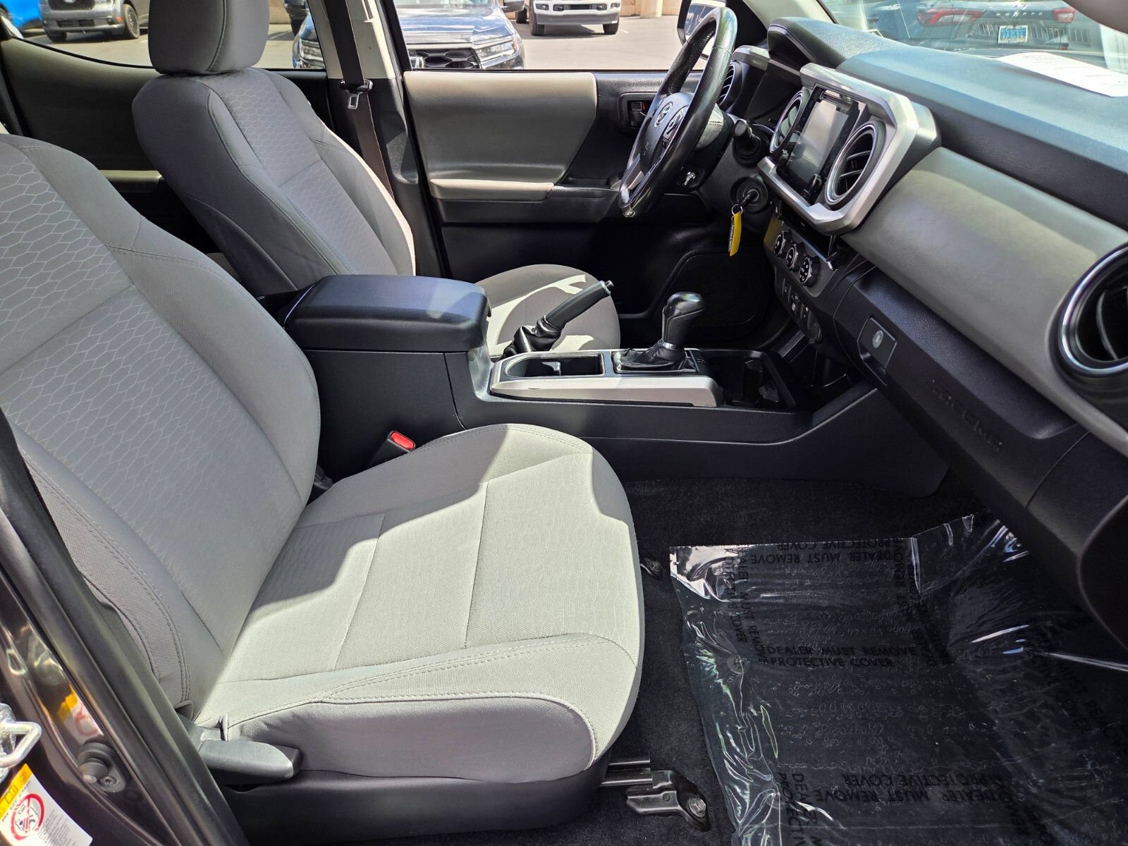 Used 2018 Toyota Tacoma SR5 RWD image 15
