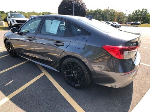 Used 2022 Honda Civic Sport image 3