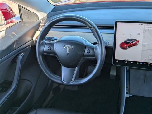 Used 2018 Tesla Model 3 Long Range image 15