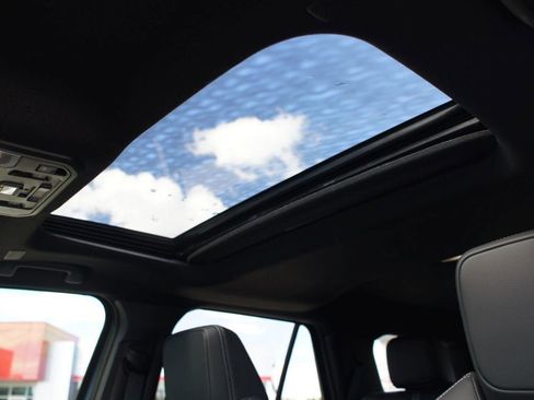 Used 2025 Toyota 4Runner Limited image 6