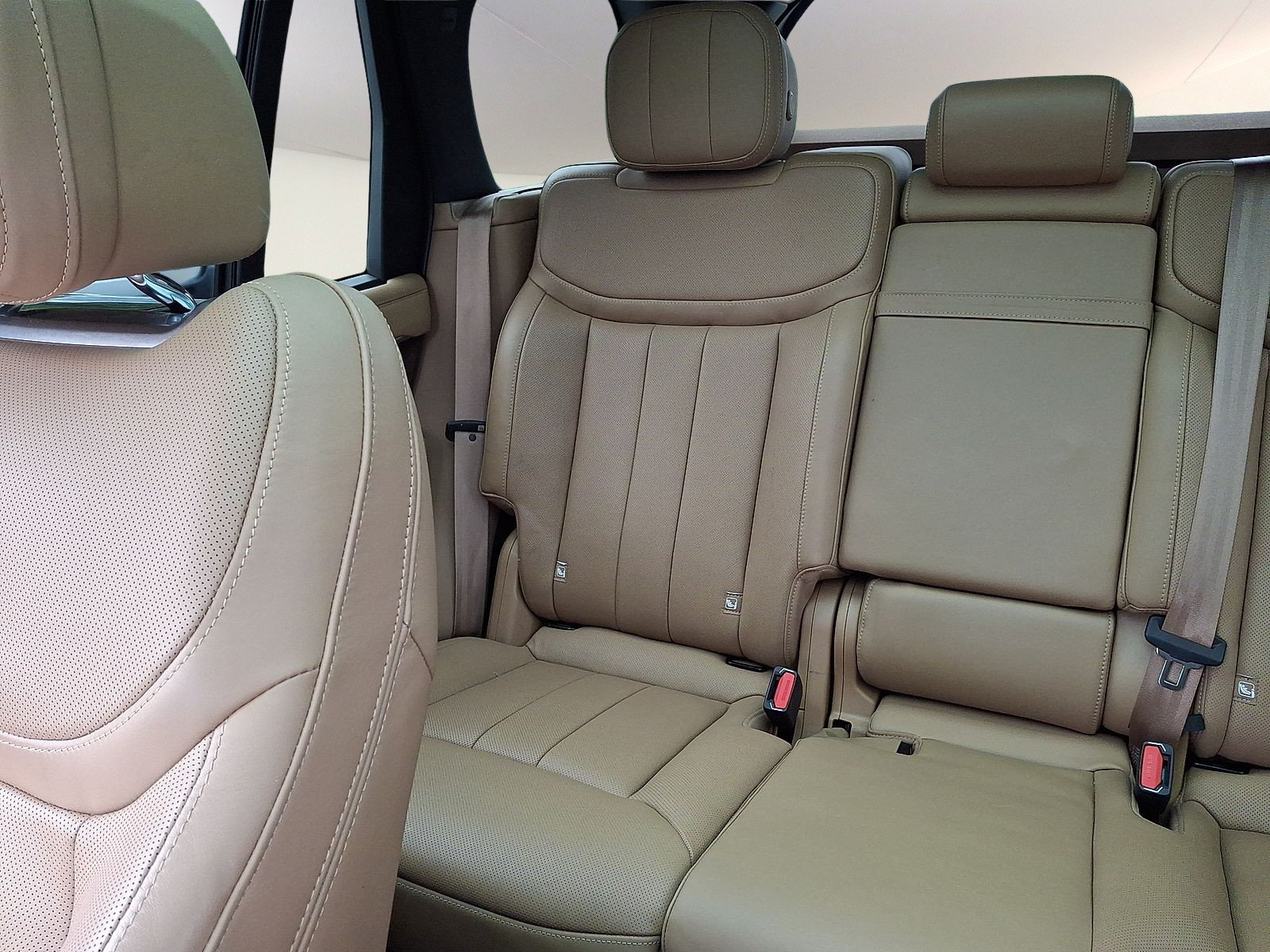 Certified 2023 Land Rover Range Rover SE AWD/4WD image 5