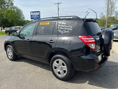 Used 2012 Toyota RAV4 4WD w/ Value Pkg image 2