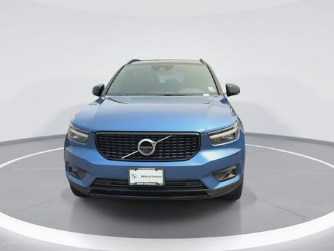Used 2021 Volvo XC40 T5 R-Design AWD/4WD image 3
