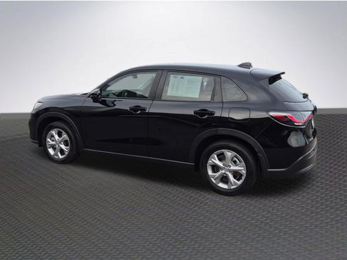 Used 2025 Honda HR-V LX image 5