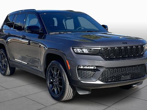 New 2025 Jeep Grand Cherokee Limited w/ Trailer Tow Package image 2