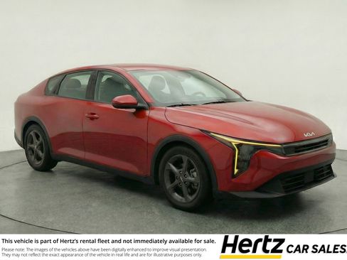 Used 2025 Kia K4 FWD image 1