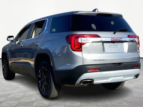 Used 2023 GMC Acadia SLE image 4