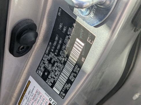 Used 2020 Toyota 4Runner SR5 image 34