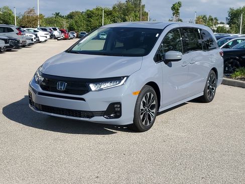 New 2026 Honda Odyssey Elite image 8