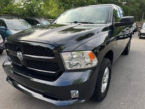 Used 2017 RAM 1500 Express AWD/4WD image 3