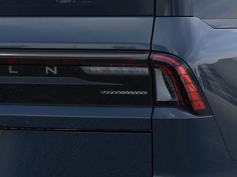 New 2026 Lincoln Navigator Reserve image 21