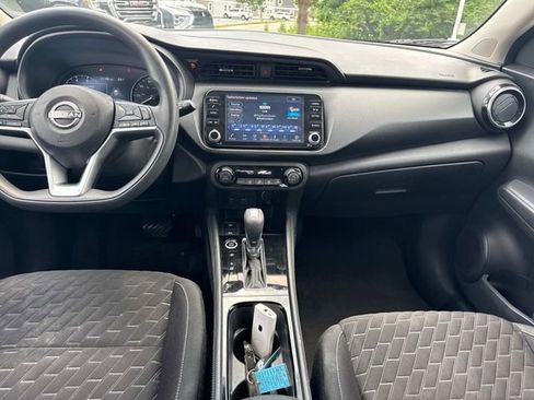 Certified 2022 Nissan Kicks SV FWD image 19
