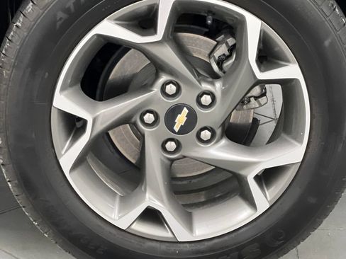 Used 2025 Chevrolet Trax LT FWD image 66