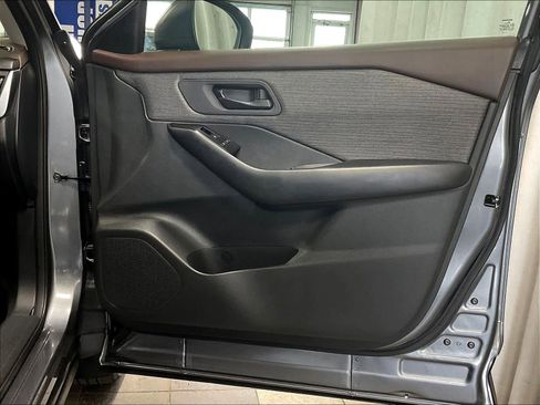 Certified 2023 Nissan Rogue S AWD/4WD image 12