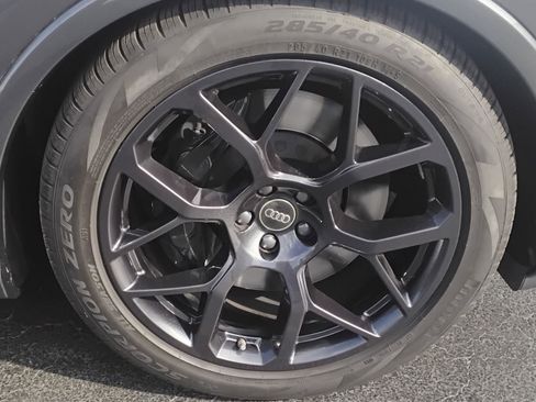 Certified 2025 Audi SQ7 Premium Plus w/ Executive Package image 12