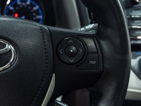 Used 2016 Toyota RAV4 XLE AWD/4WD image 16