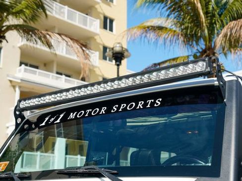 Used 2016 Jeep Wrangler Unlimited Rubicon AWD/4WD image 43