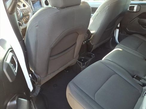 Used 2023 Jeep Gladiator Sport image 34