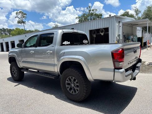 Used 2021 Toyota Tacoma SR5 RWD image 24