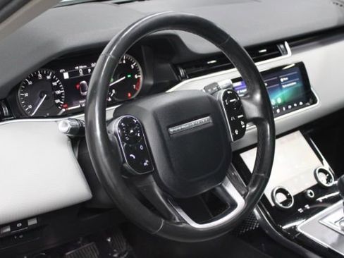 Used 2020 Land Rover Range Rover Evoque S image 11