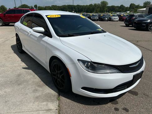 Used 2015 Chrysler 200 S w/ Navigation & Sound Group I FWD image 3